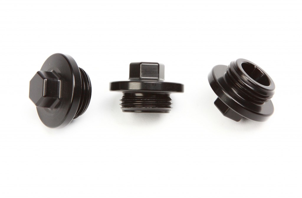 Valve cover plug set